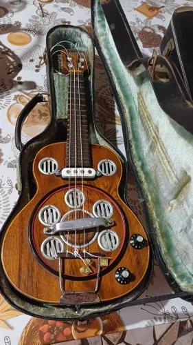 Cavaquinho Ressonador Del Vecchio Antigo com Estojo Original