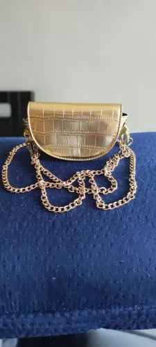 Bolsa dourada Zara