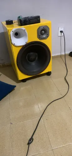 Caixa de som pra vender ou trocar