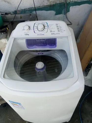 Eletrolux 12 kg estado de nova