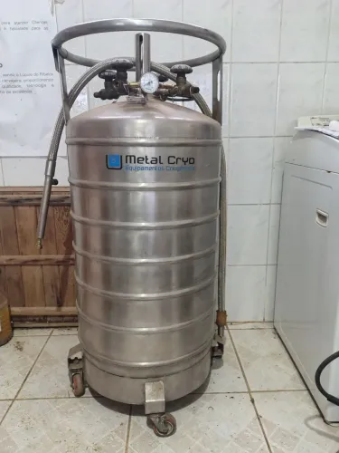 Cilindro de nitrogênio líquido 