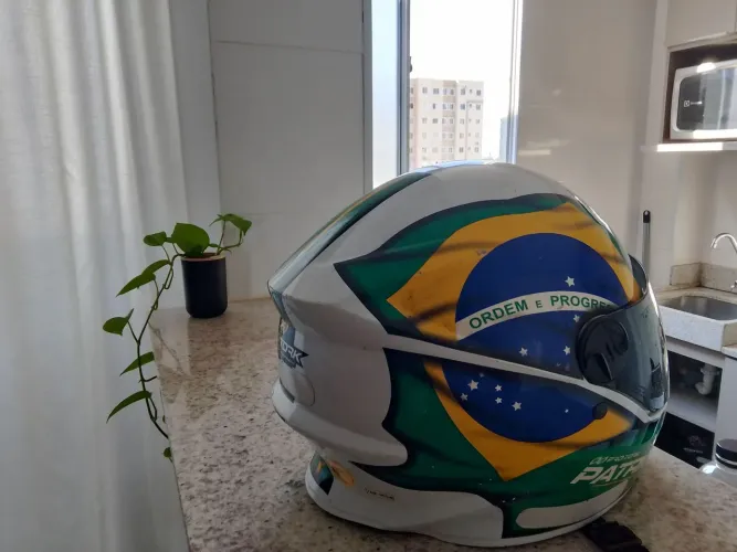 Capacete