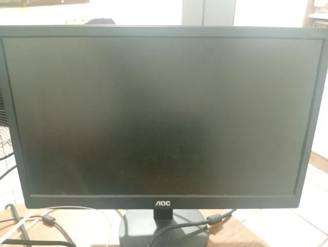 Monitor AOC 60HZ+ ADAPTADOR HDMI 19 POLEGADAS