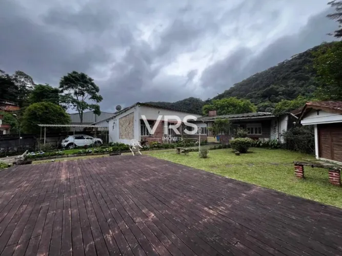 Casa com 4 dormitórios à venda, 130 m² por R$ 895.000,00 - Meudon - Teresópolis/RJ