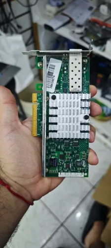 Intel Ethernet Server Adapter X520-DA1. 