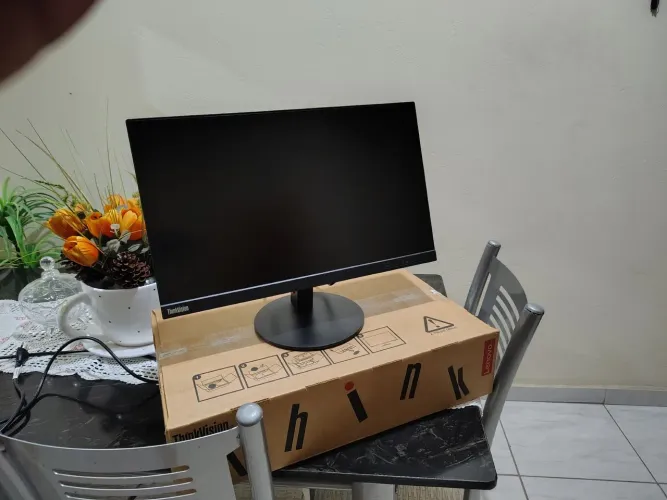 Monitor Lenovo ThinkVision S22e-19 21,5" Full HD - Completo na Caixa
