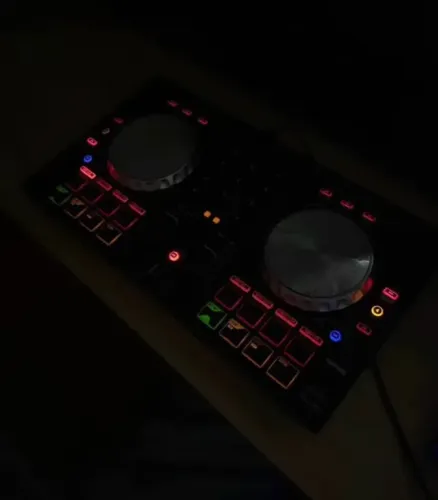 Controladora Pioneer DDJ-SB2