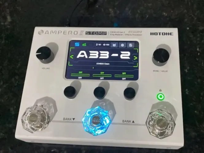 Pedaleira Hotone Ampero II Stomp MP-300 Branca 