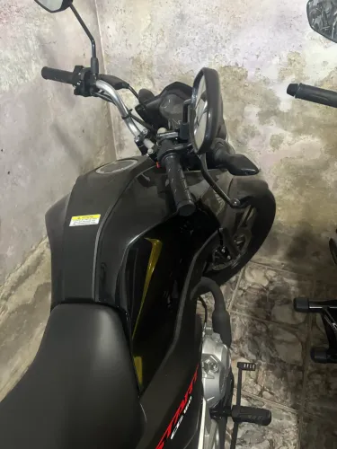 Moto Start 160 nova acabei de pegar com apenas 20k ando com automática não me adaptei