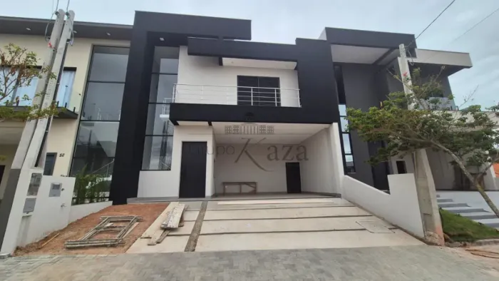 Casa Sobrado - Condomínio Vivva Residencial Clube - 3 Dormitórios - 204m² - Estuda Permuta