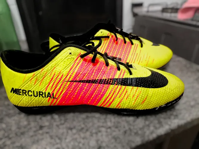 ? Chuteira Nike Mercurial | Tam. 43-44 ?