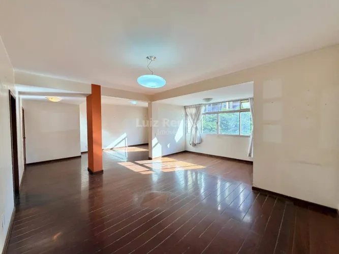 Apartamento à venda no bairro Savassi