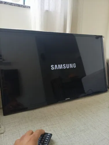 Tv Samsung 32 polegadas com Chrome Cast
