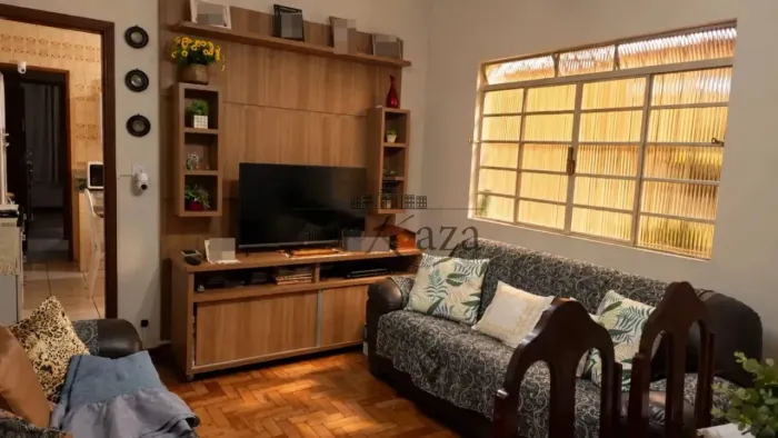 Casa - Parque Industrial - 2 Dormitórios - 55m².