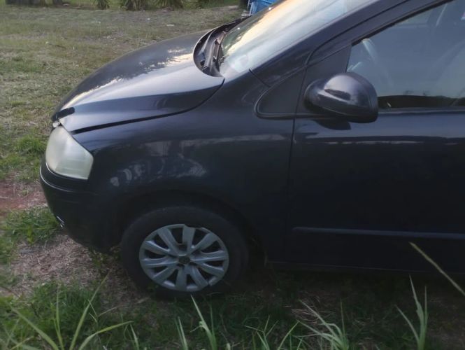 Imagem de Volkswagen Fox Sportline/sports 1.0/1.0 Tot.flex 3P 2006