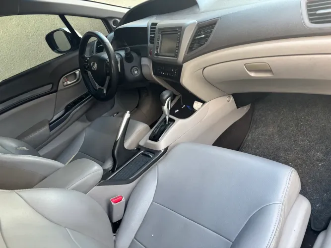 Honda Civic Sedan EXR 2.0 Flexone 16V Aut. 4P 2014