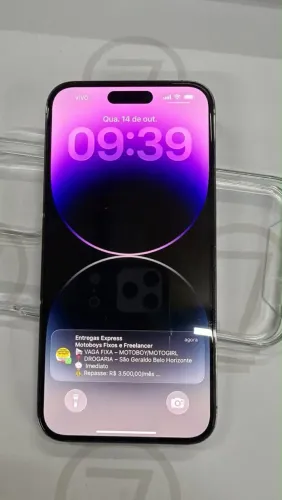 Troco iPhone 14pro Max por outro inferior mais volta da pessoa