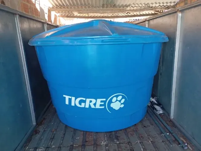 Caixa d'água tigre 1000 nunca usada