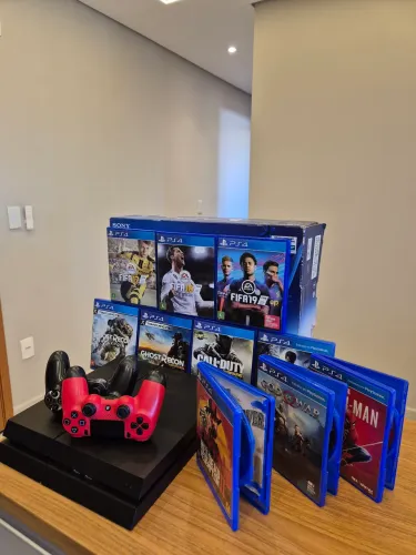 Playstation 4 1TB - Completo com 10 Jogos na Caixa