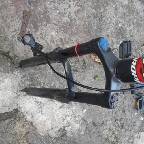 Vendo suspensão aro 26