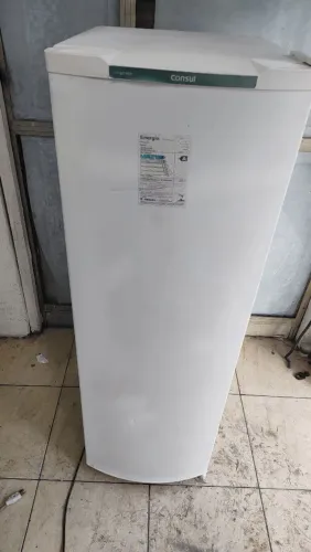 Geladeira consul slim funcionando perfeitamente aceito Pix entrego 254 litros