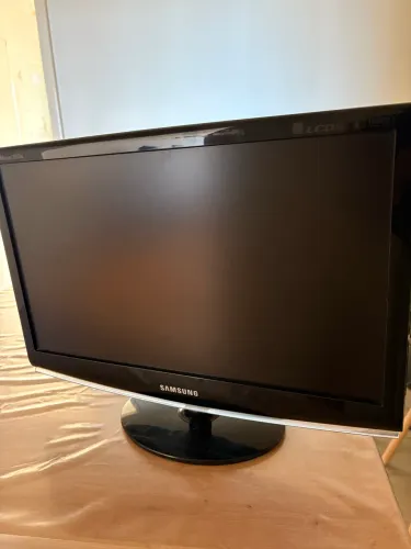 Monitor TV Samsung 2033M
