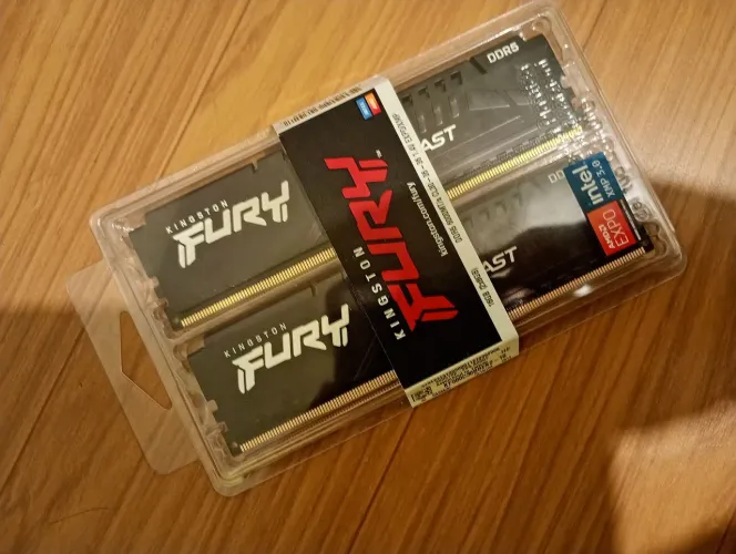 Memória RAM Fury Beast 16GB (2x8GB) DDR5 6000 mhz (lacrado)
