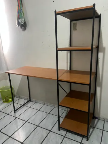Estante/Escrivaninha