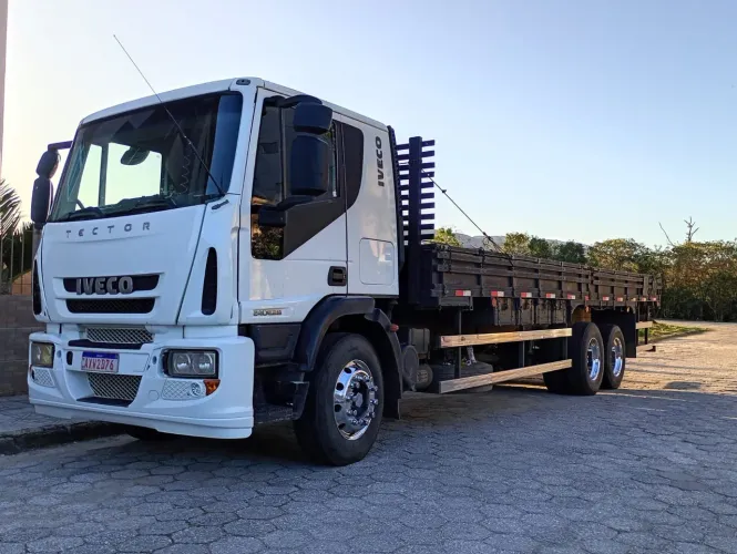 Iveco Tector 240E28