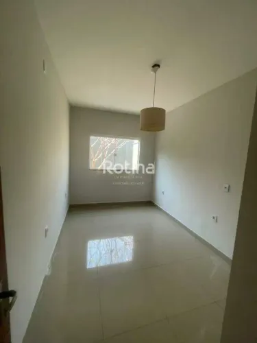 Casa Condomínio Fechado para alugar, 2 quartos, Jardim Holanda - Uberlândia/MG - Rotina Im