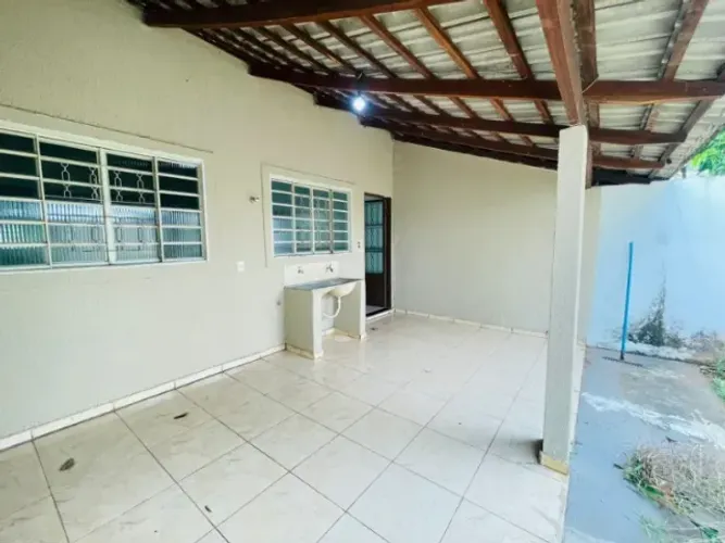 CASA JARDIM BAIRRO MESSEJANA