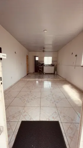 ? Aluga-se Kitnet Ampla - na cidade velha