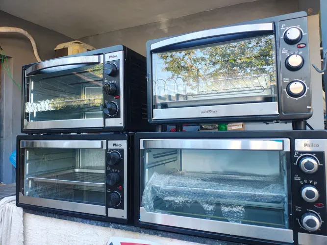 Forno elétrico Philco 50 litros em excelente estado.