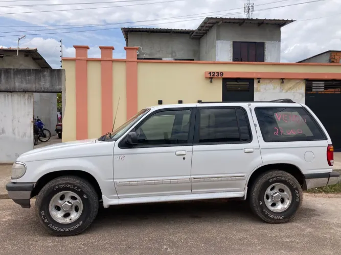 Ford Explorer XLT 4X4 4.0 V6 1998