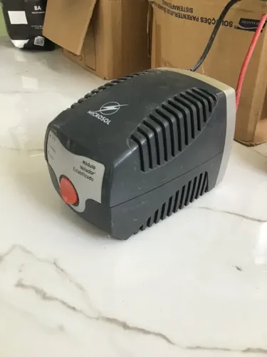 Fonte pouco usada para vender logo