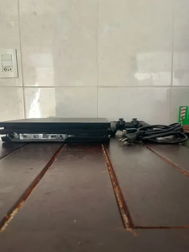 PS4-PRO 1TB - 1.550