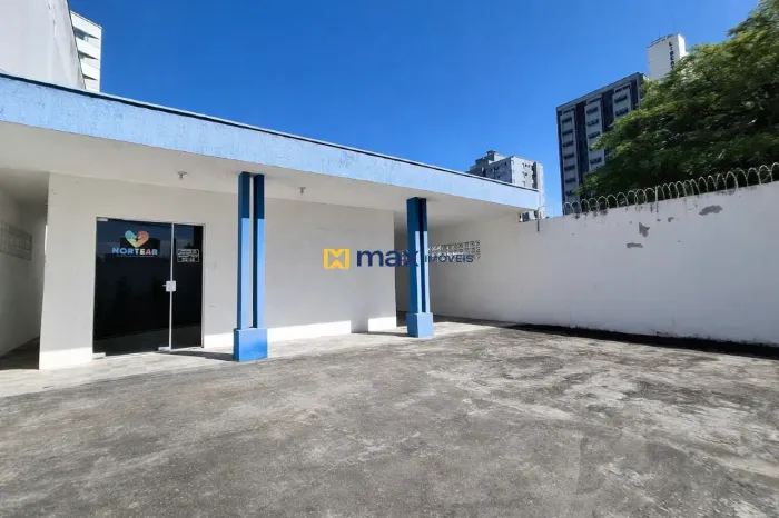 Terreno amplo com 700m² à venda no bairro Centro em Itajaí