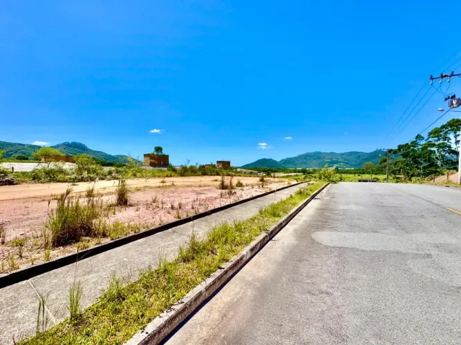 Terreno em biguaçu bairro três riachos 360m