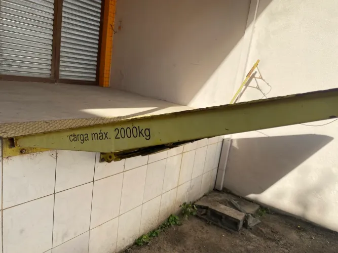 Niveladora de Doca Móvel - Rampa Comercial e Industrial para Carga e Descarga