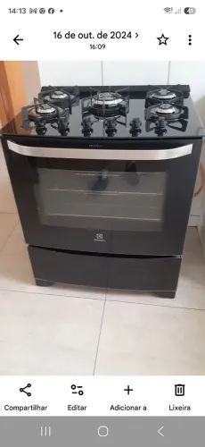 Fogão Electrolux 5 bocas .