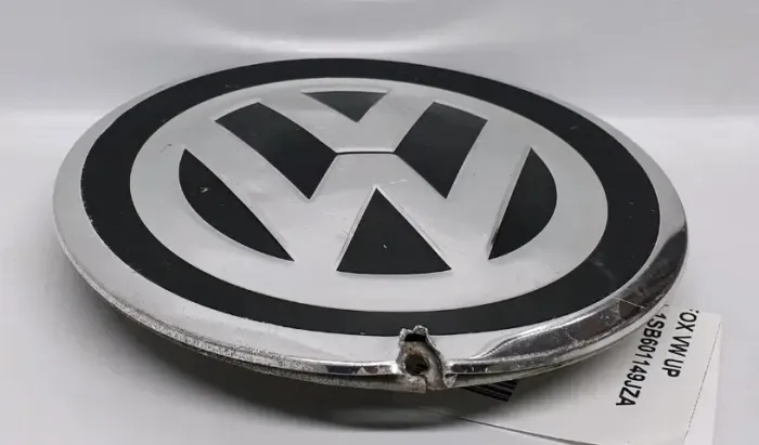 Calota de roda Up branco cromo 2014/2017 Volkswagen 