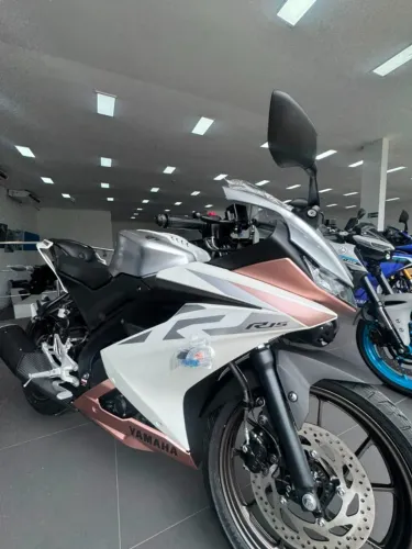 Yamaha YZF R-15 155 ABS 2026