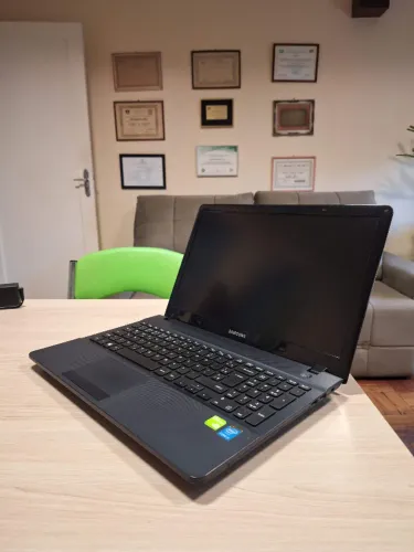 Notebook Samsung i5 512g SSD com placa de vídeo