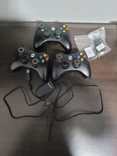 3 Controles Xbox 360 Original + Adaptador Original Microsoft para PC