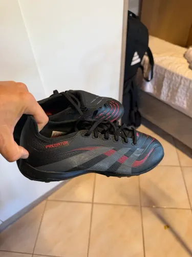 Adidas predator league
