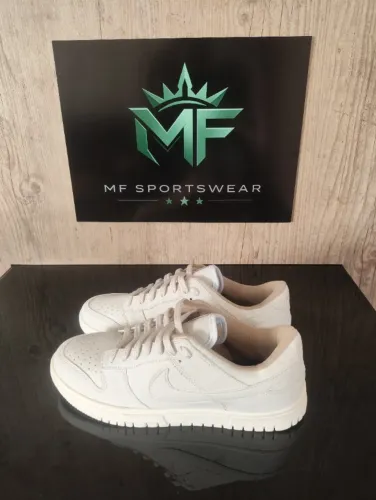 Nike dunk low pro creme importado.