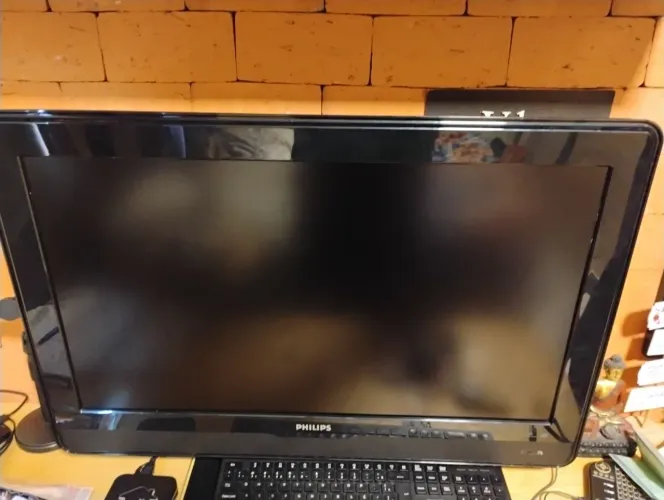 Tv 32, Philips LCD ( ideal para retrogames )