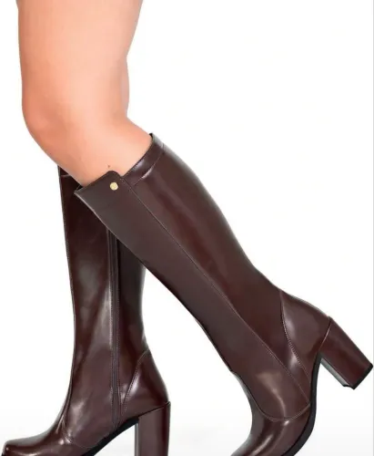 Vendo bota cano longo