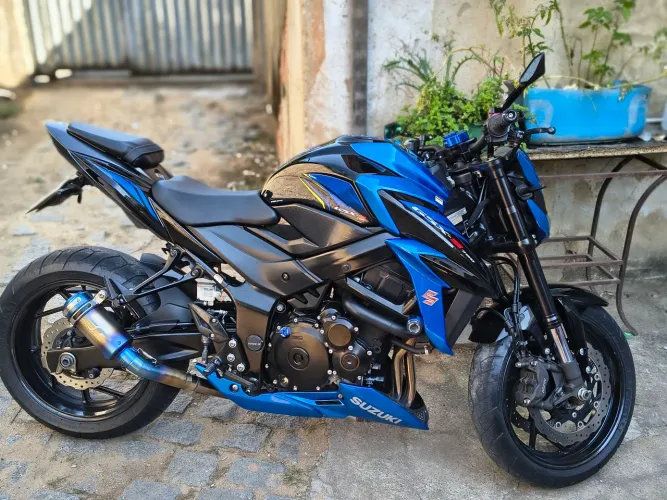 GSX-S750 Muito nova.