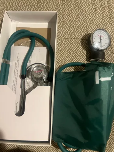 ESTETOSCÓPIO + ESFIGMOMANÔMETRO PREMIUM